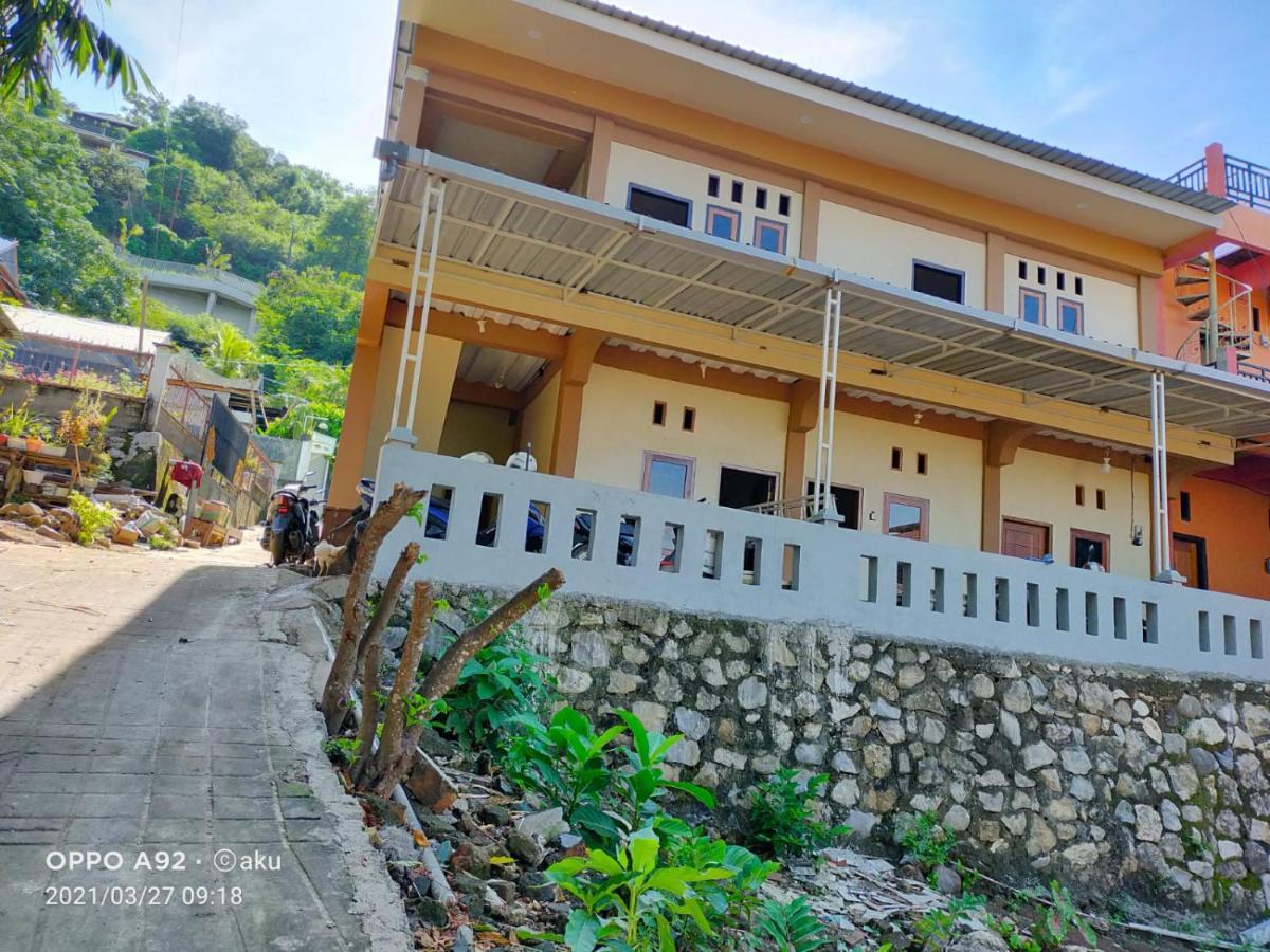 Andira Homestay 라부안 바조 외부 사진